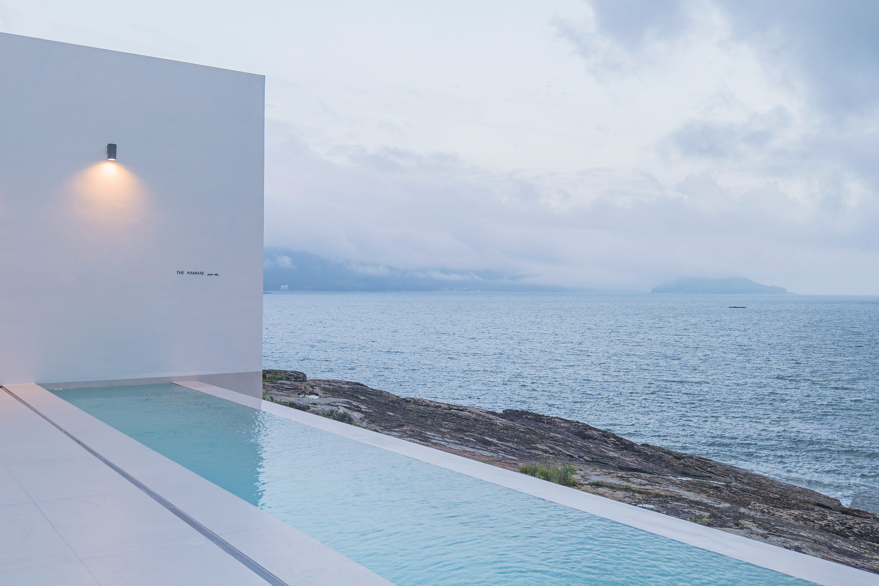 레드콩풀빌라의103