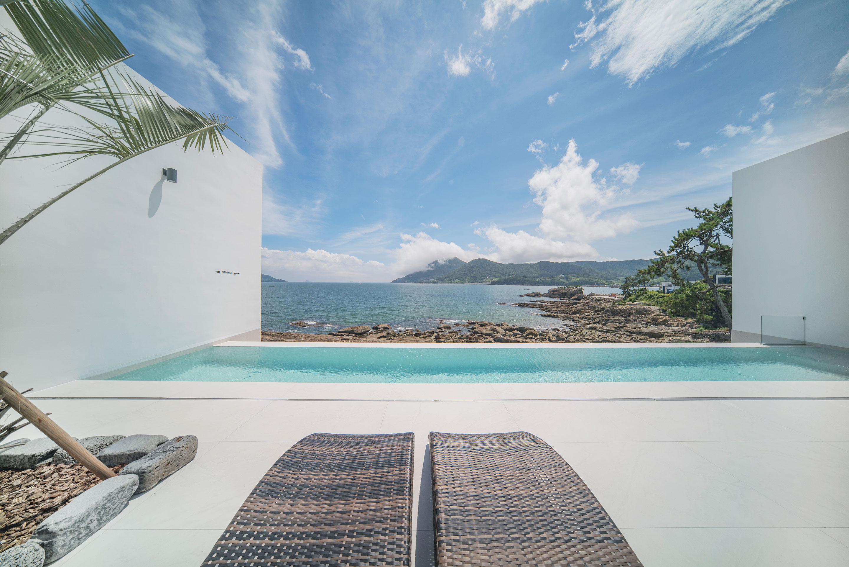 레드콩풀빌라의 Swimming pool