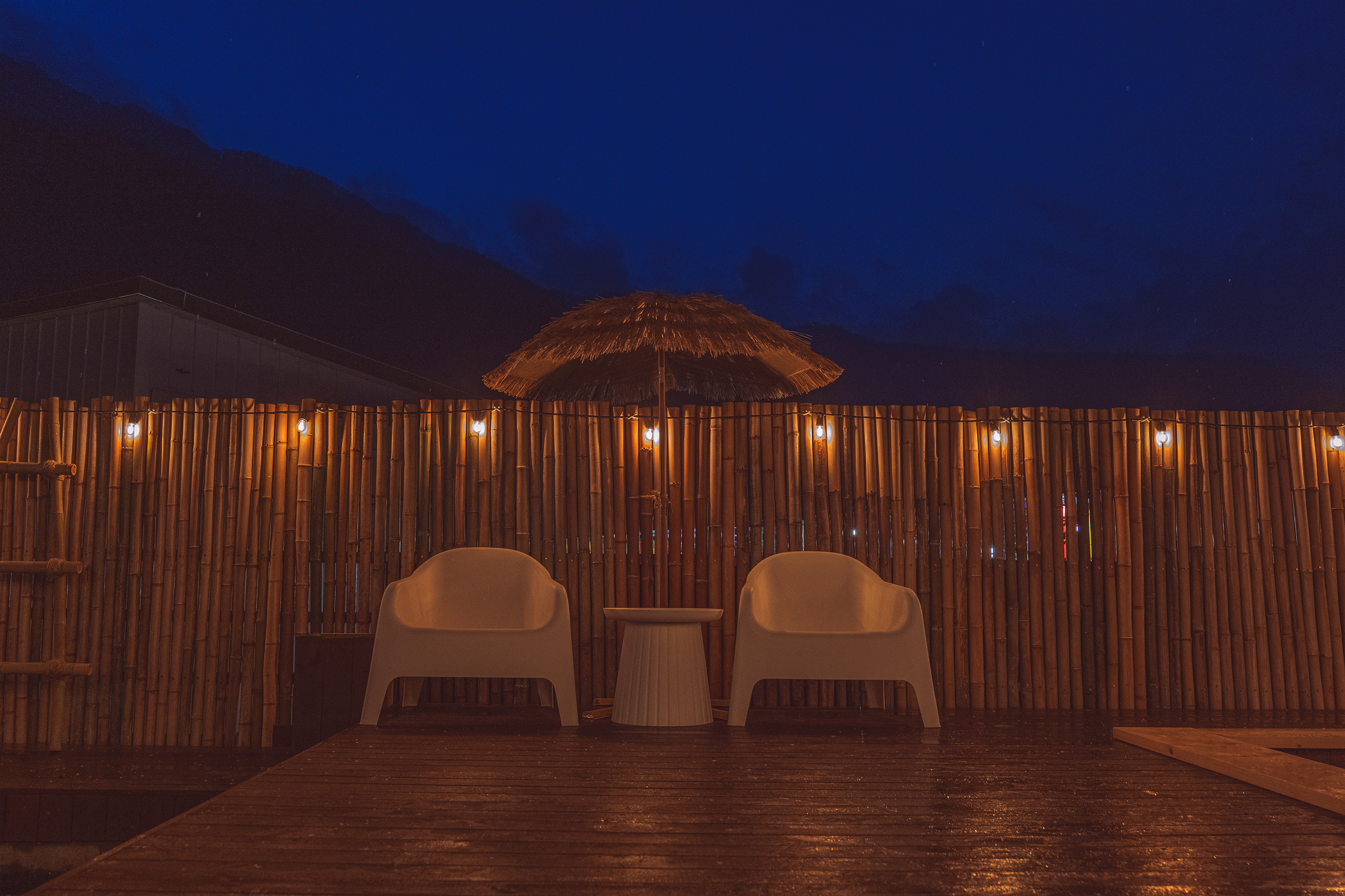 레드콩풀빌라의 Bon fire